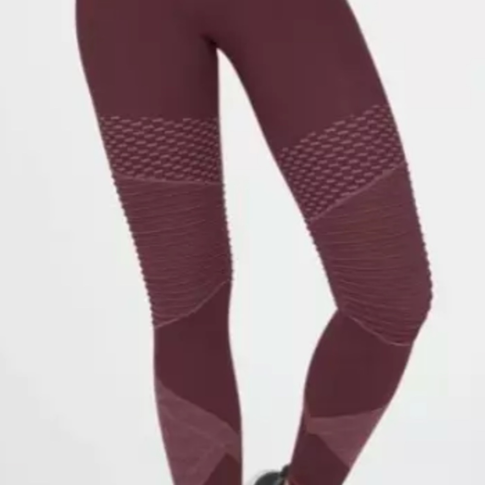 SPANX Look at Me Now Seamless Moto Leggings, sz XS, Wine